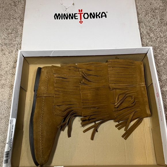 Minnetonka 3 layer fringe boot - Picture 6 of 6